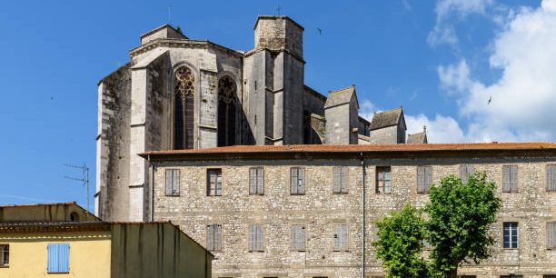 Saint-Maximin-La-sainte-Baume Saint-Maximin-La-sainte-Baume